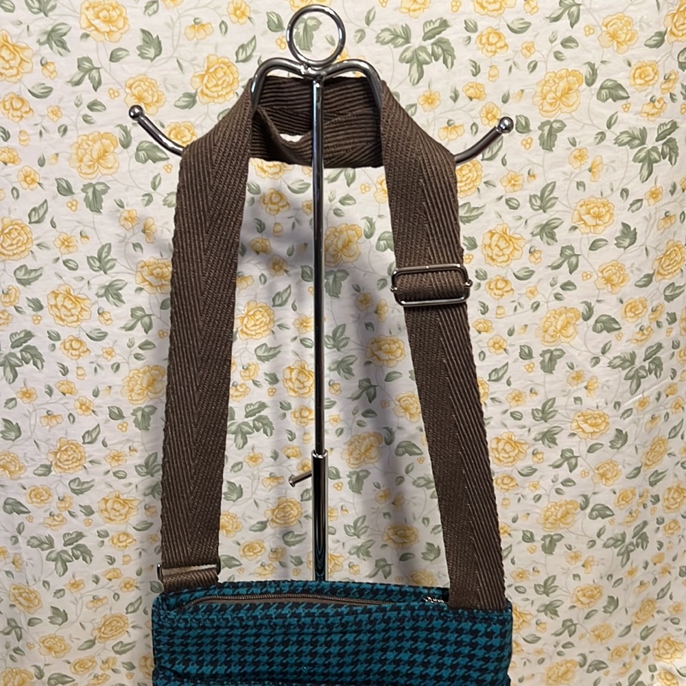 Thirty-One Crossbody - Picture 2 of 5
